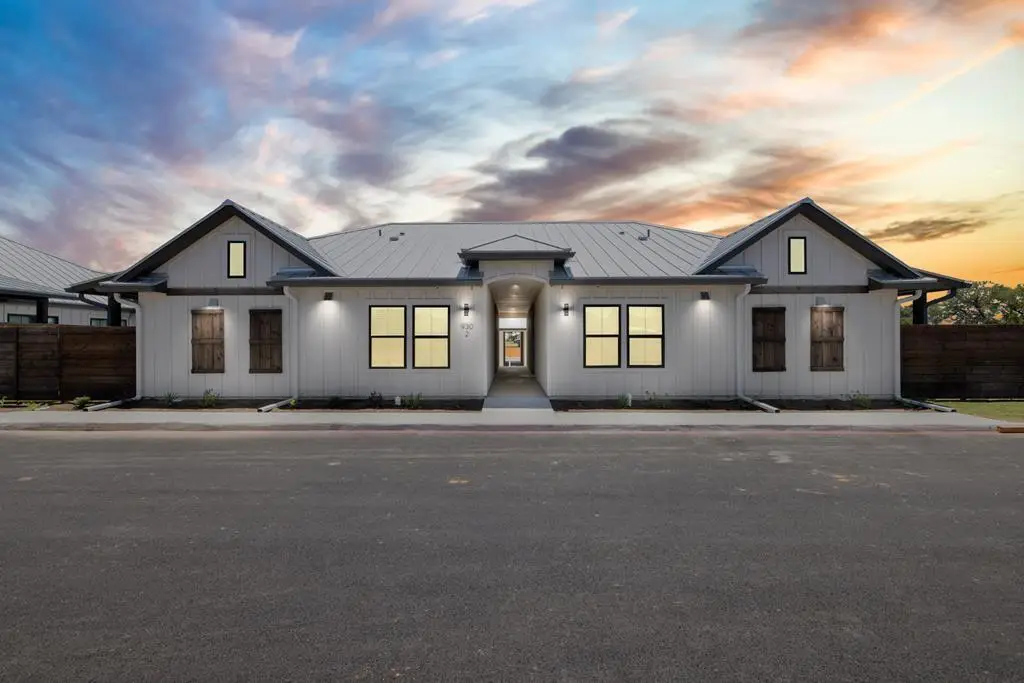 930 S Eagle St #203, Fredericksburg, TX 78624 - Image #1