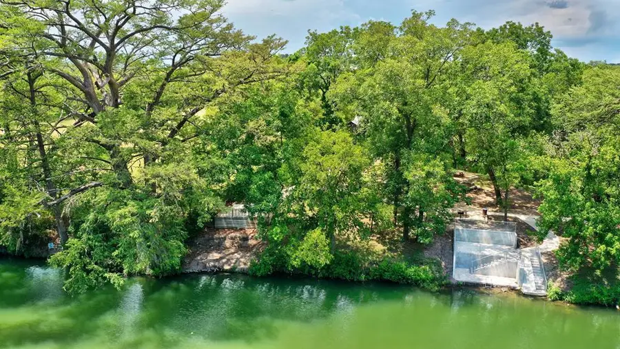 102 Cypress Estates Parkway, Ingram, TX 78025 - Image #2