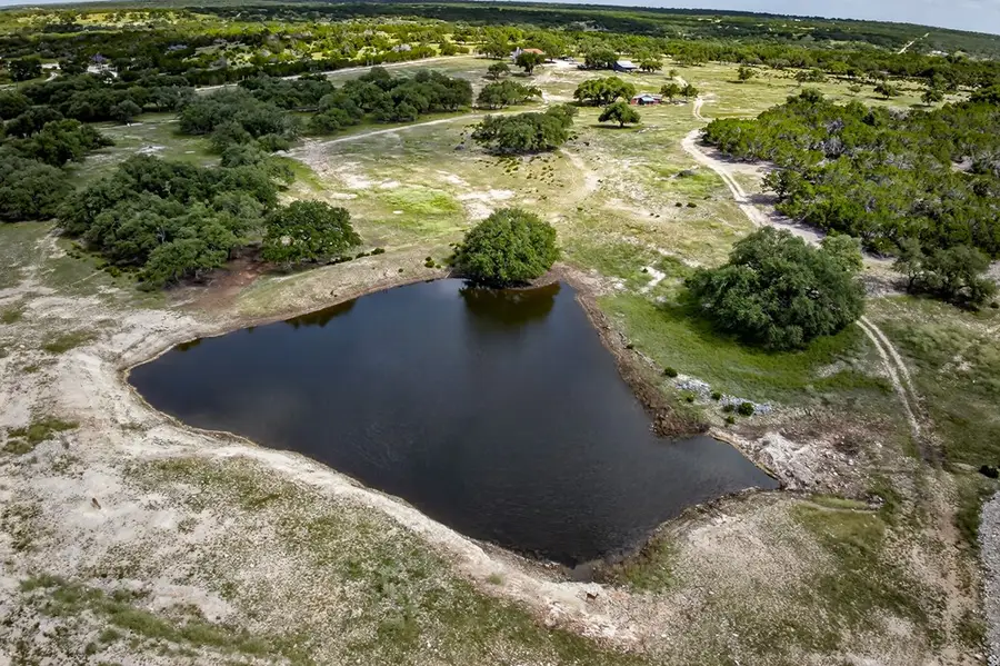 435 Kemp Rd, Mountain Home, TX 78058 - Image #3