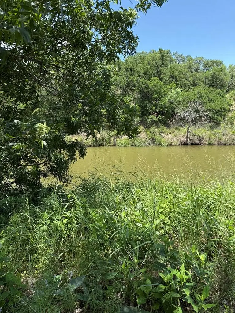 341 River View Rd, Fredericksburg, TX 78624 - Image #3