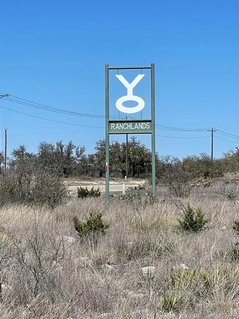 145 W Crosspatch Dr, Mountain Home, TX 78058 - Image #2