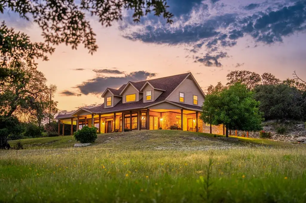 125 Real Woods View, Kerrville, TX 78028 - Image #1