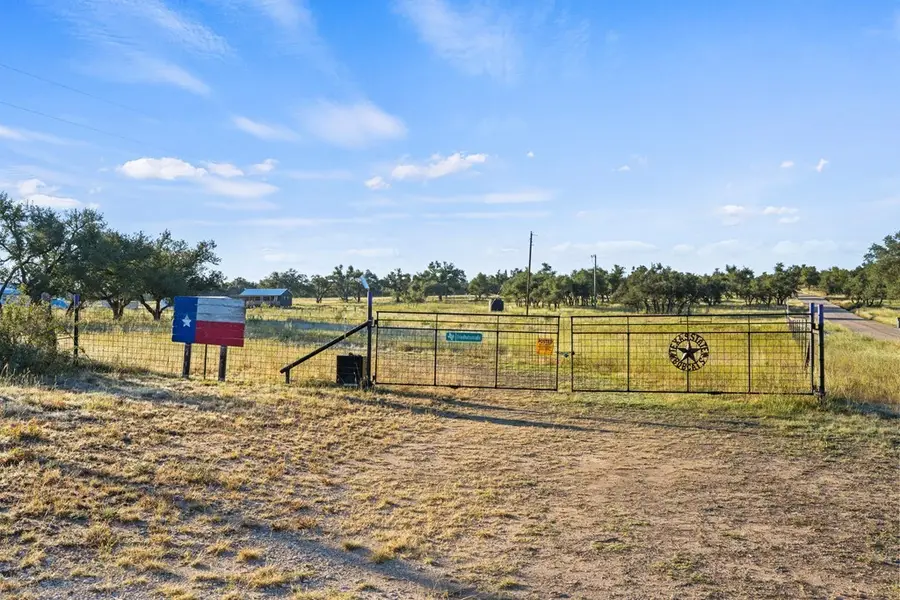 307 Gold-schaefer Rd, Fredericksburg, TX 78624 - Image #2