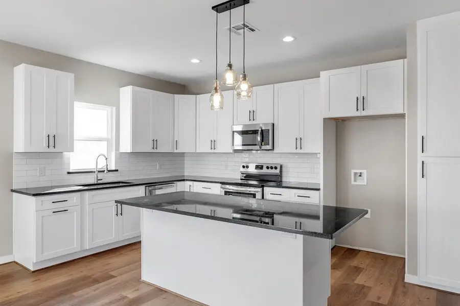 144 Feather Way, Fredericksburg, TX 78624 - Image #3