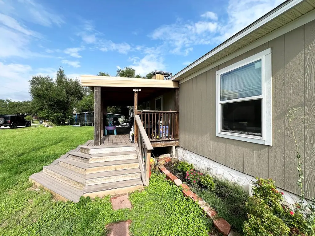 138 N Third St, Harper, TX 78631 - Image #1