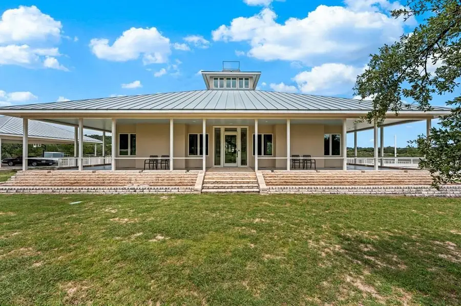 834 Northwood Hills Dr, Fredericksburg, TX 78624 - Image #2