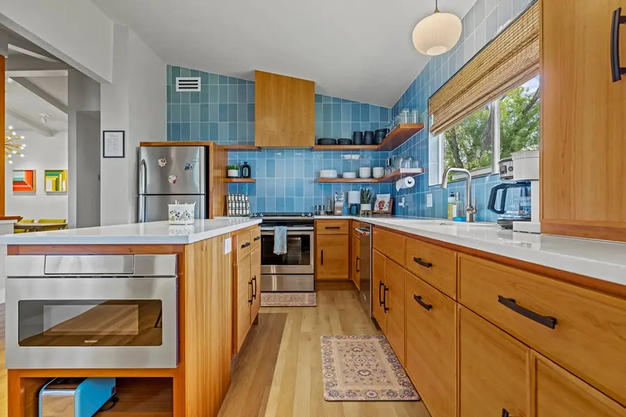 605 N Adams St, Fredericksburg, TX 78624 - Image #3