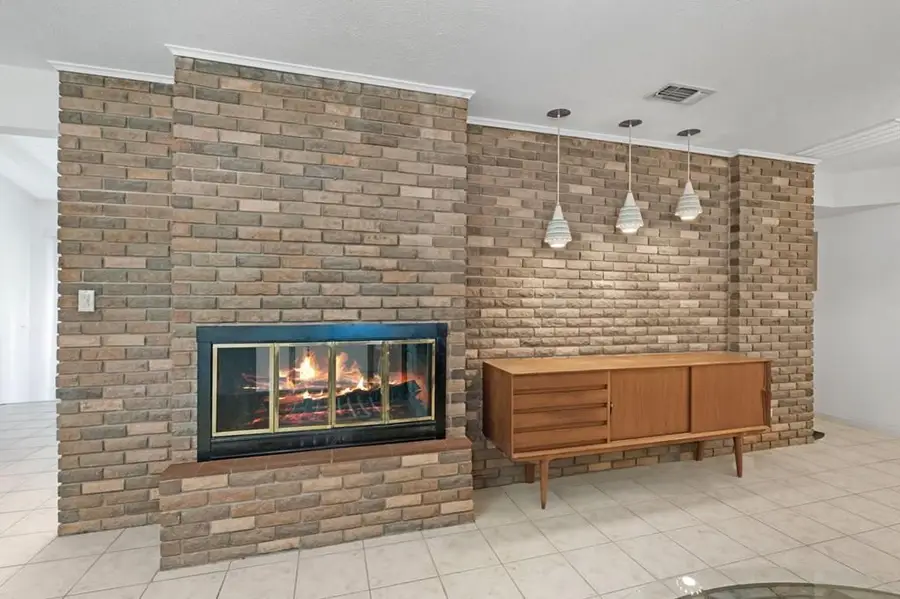 105 Hale St, Fredericksburg, TX 78624 - Image #3