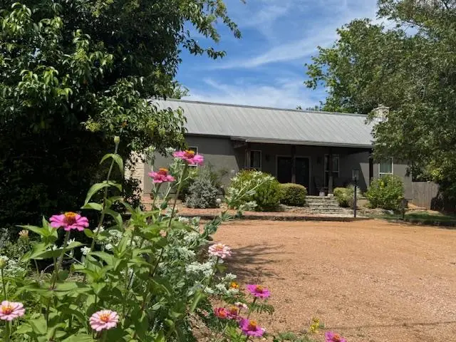 406 Cross Mountain Dr, Fredericksburg, TX 78624 - Image #3