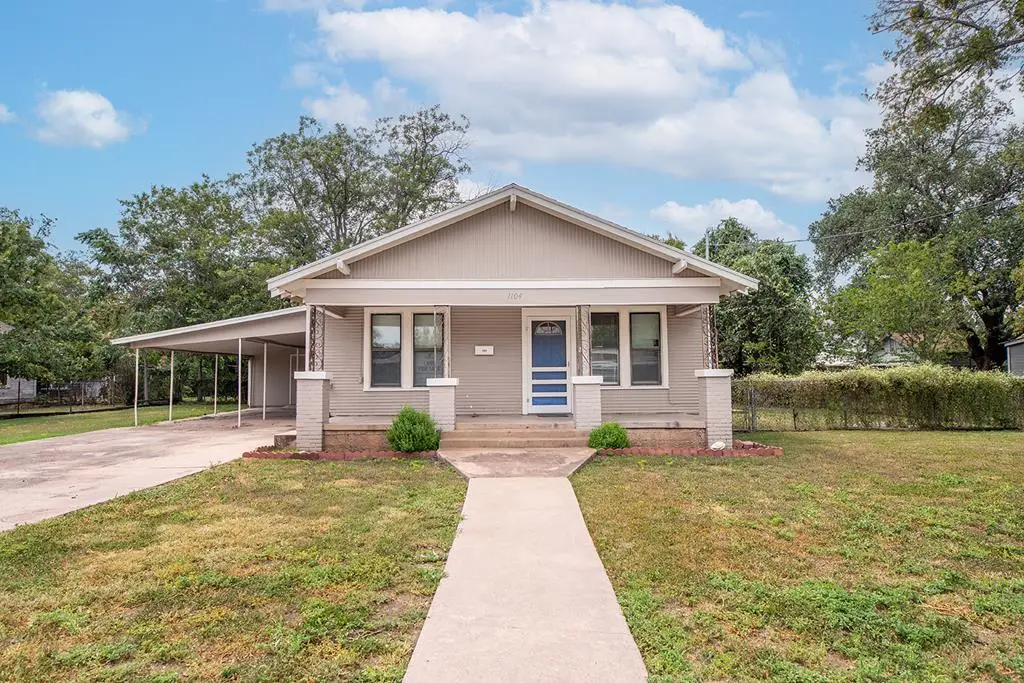 1104 S Walnut St, Brady, TX 76825 - Image #1