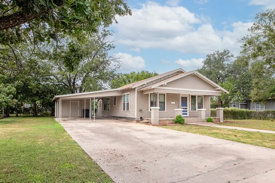 1104 S Walnut St, Brady, TX 76825 - Image #3