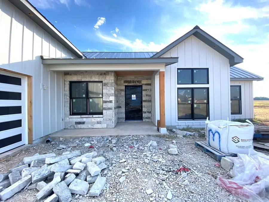 517 Interlaken St., Fredericksburg, TX 78624 - Image #3