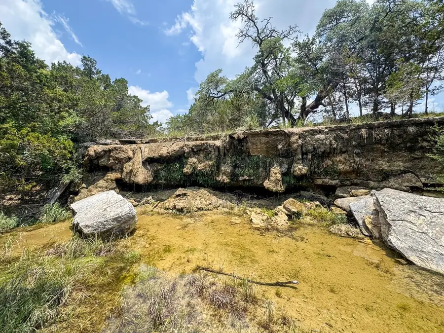 515 Big Creek Rd, Blanco, TX 78606 - #2