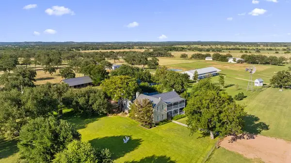 237 Draper/smith Lane, Fredericksburg, TX 78624