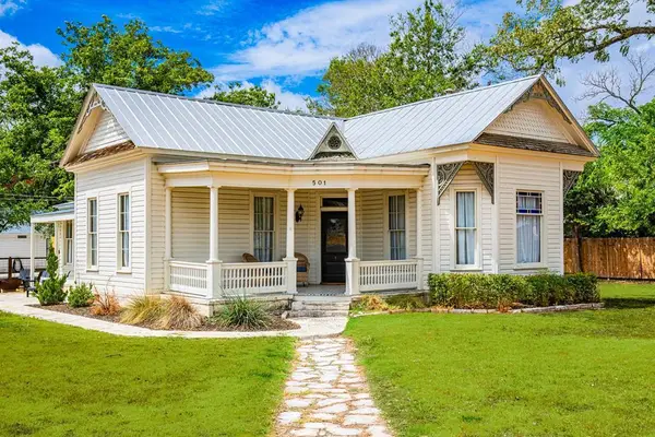 501 W San Antonio St, Fredericksburg, TX 78624