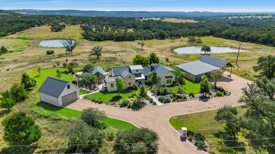 716 Arbor Ridge Rd, Fredericksburg, TX 78624 - Image #3