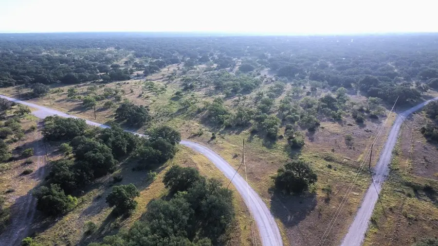 1542 Elm Springs Trl, Hext, TX 76848 - Image #3