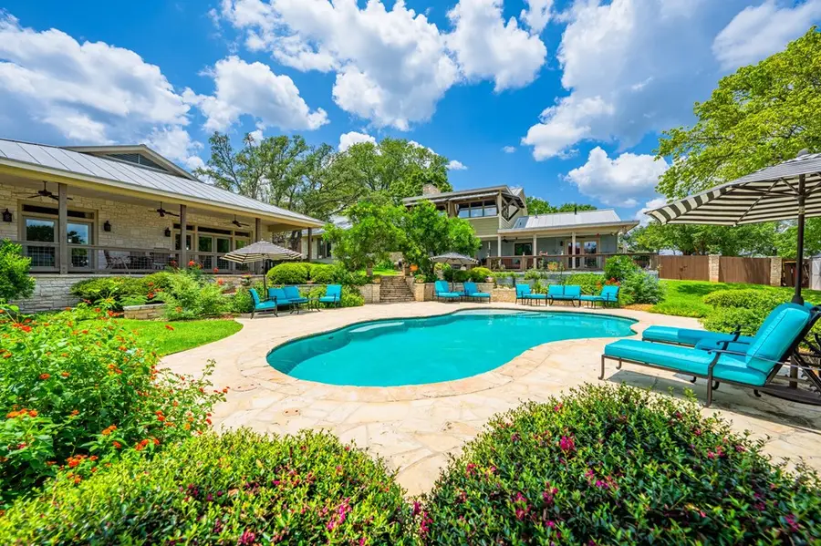 407 Spring Mill Dr., Kerrville, TX 78028 - #2