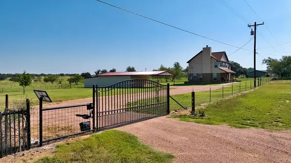 1004 E Pontotoc, Mason, TX 76856