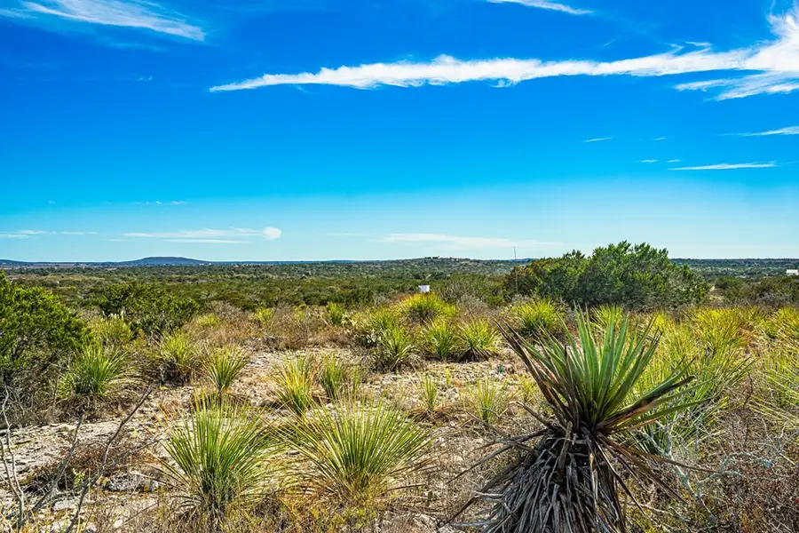 113 County Rd 429b, Uvalde, TX 78801 - Image #3