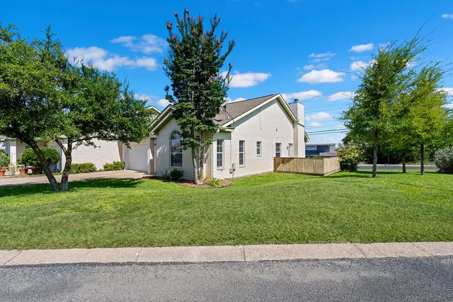 502 Winding Way, Fredericksburg, TX 78624 - Image #2