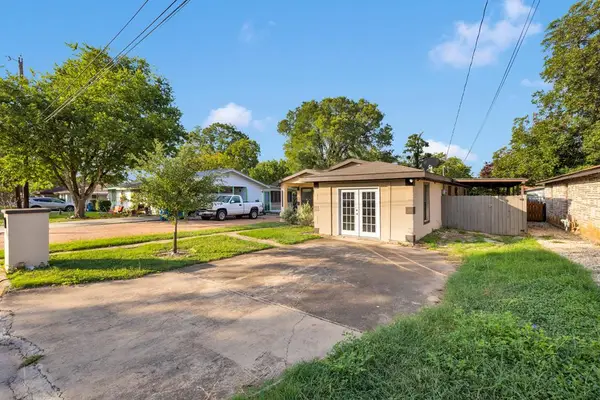 319 Pearl St, Kerrville, TX 78028