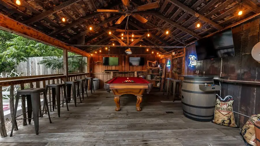 309 Fulton St, Fredericksburg, TX 78624 - Image #2