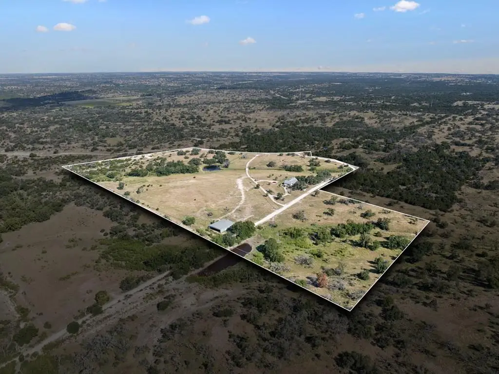 817 Usener Rd, Fredericksburg, TX 78624 - Image #1