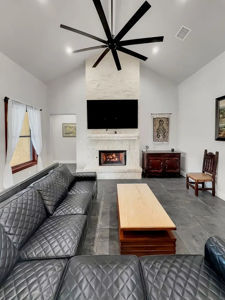 281 Inspiration Loop, Fredericksburg, TX 78624 - Image #3