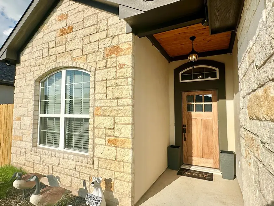 222 Dudley Way, Fredericksburg, TX 78624 - Image #2