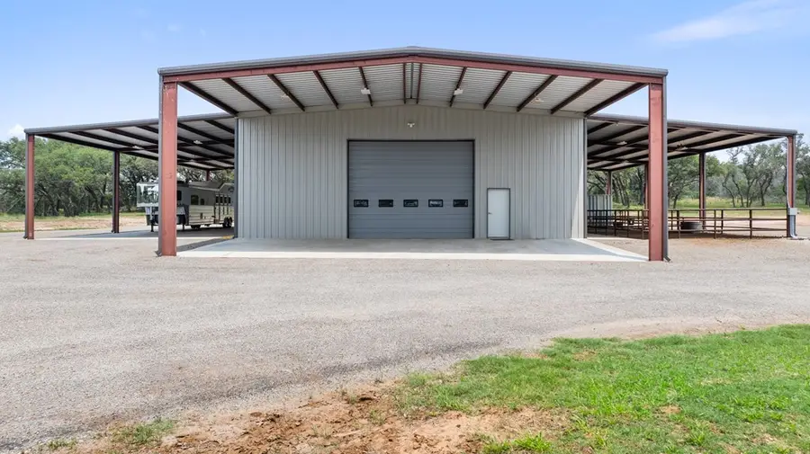 3431 Klett Ranch Rd, Johnson City, TX 78636 - Image #2