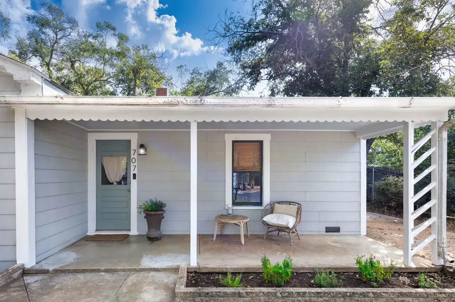 707 Whitney, Fredericksburg, TX 78624 - Image #3