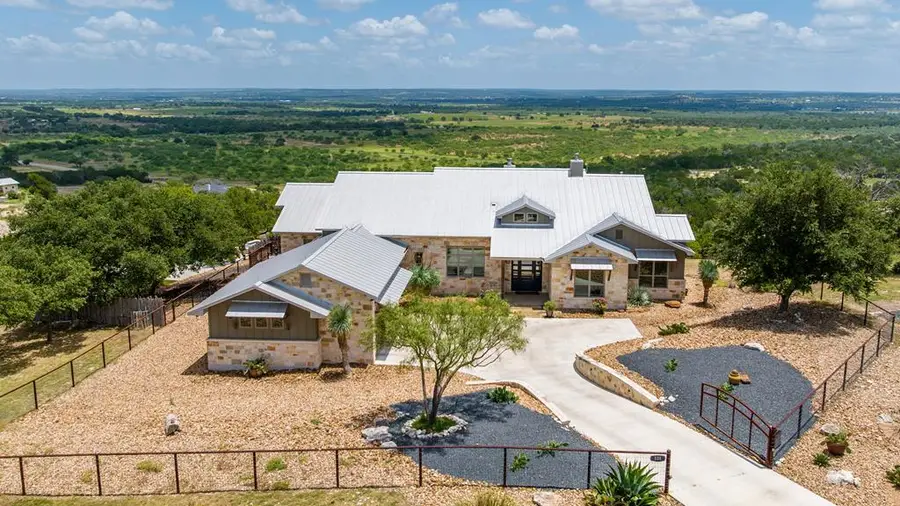101 S Spies Ridge Dr., Fredericksburg, TX 78624 - Image #2