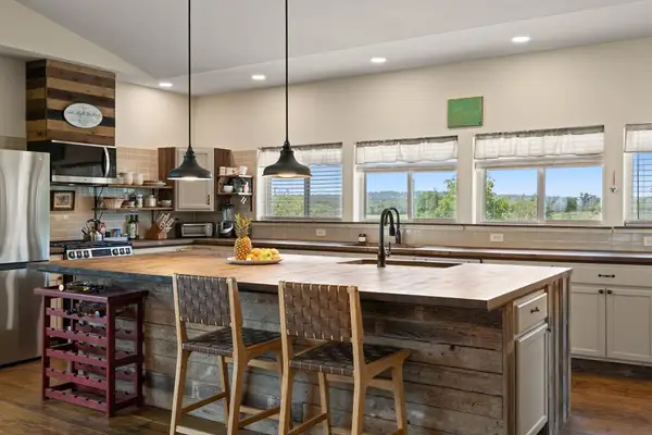 2124 Crabapple Road, Blanco, TX 78606