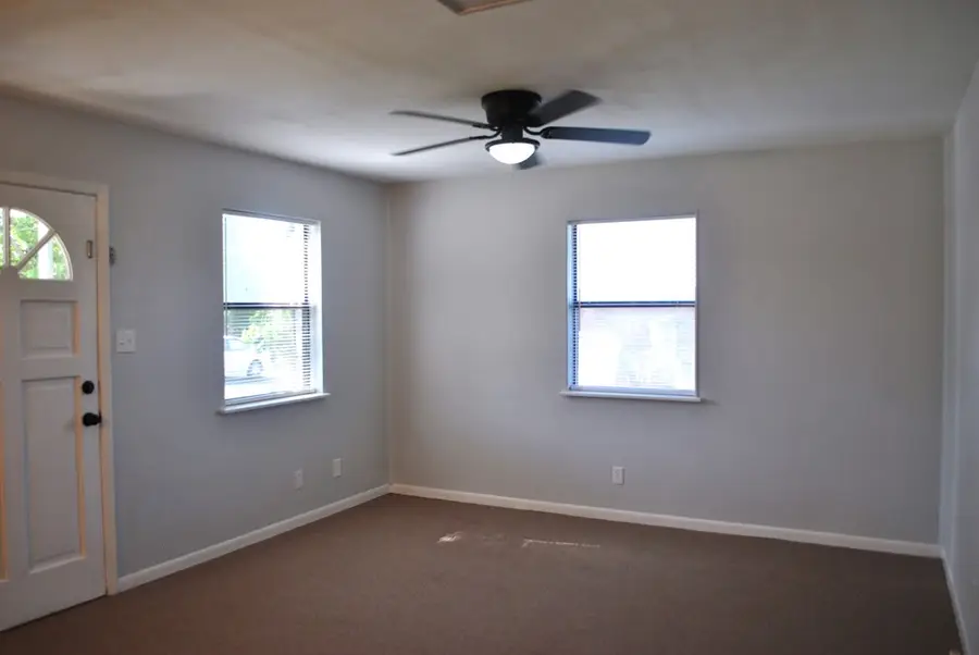 204 Green Meadows Lane, Fredericksburg, TX 78624 - Image #3