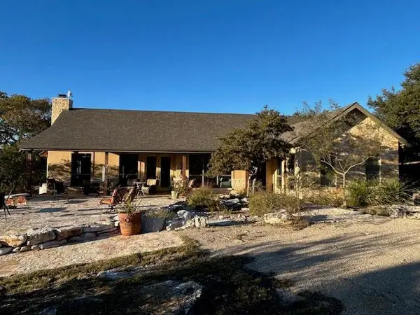 306 Charles Ranch Rd, Kerrville, TX 78028