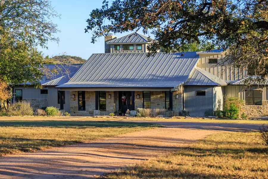 479 High River Rd, Fredericksburg, TX 78624 - Image #2