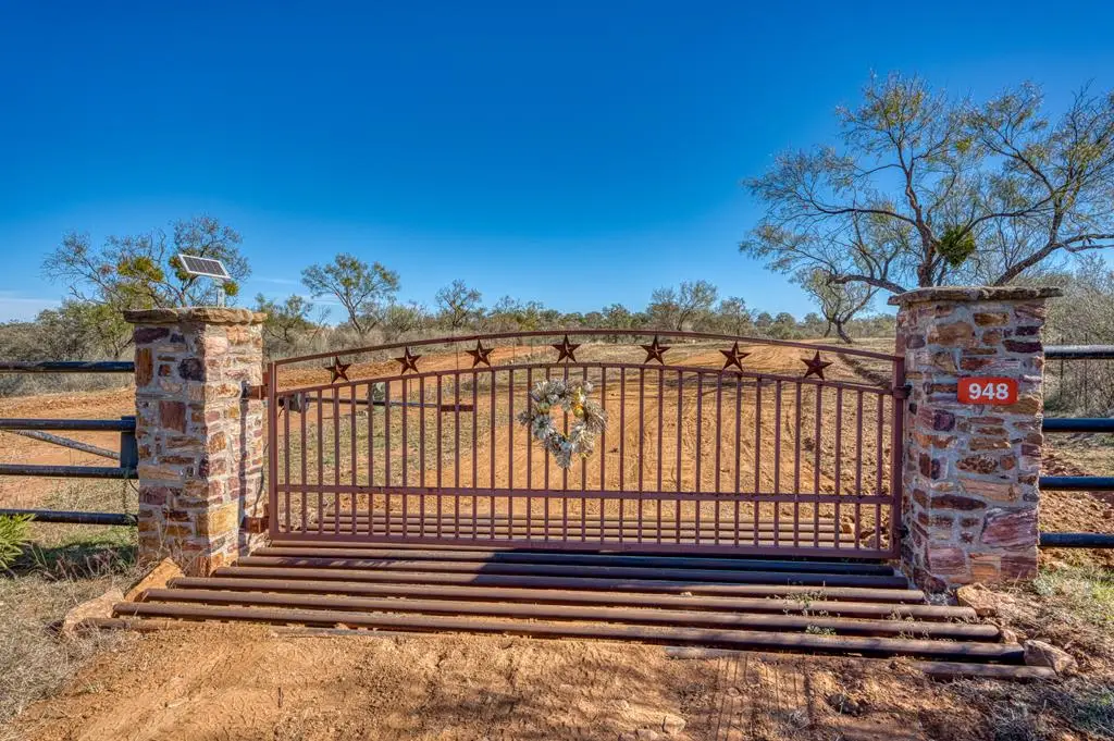 948 County Rd 314, Llano, TX 78643 - Image #1