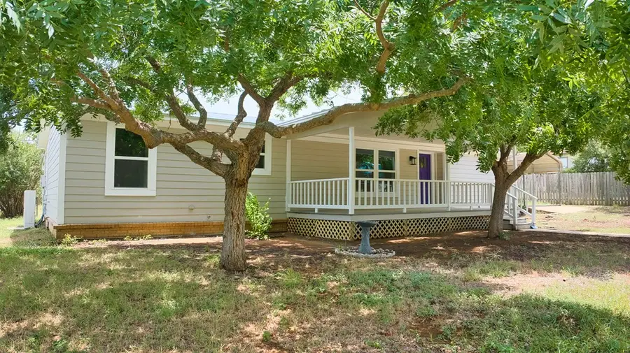 425 Post Hill St, Mason, TX 76856 - Image #3