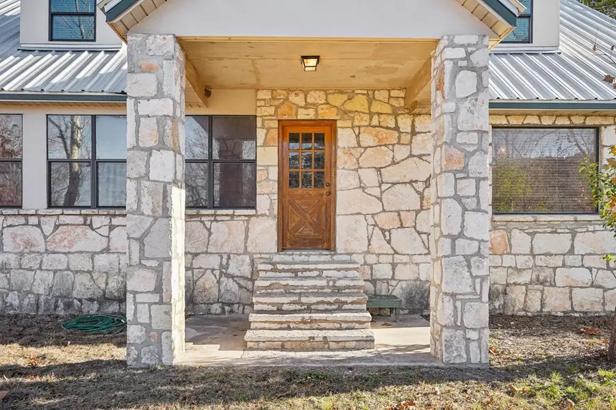 230 Cade Loop, Ingram, TX 78025 - Image #2