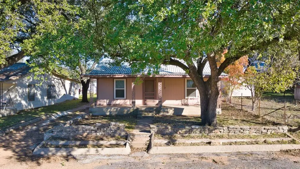 511 S Pecan St, Mason, TX 76856 - Image #1