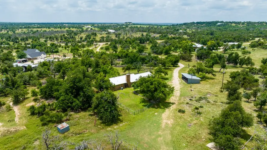 8218 N Us Hwy 87, Fredericksburg, TX 78624 - Image #3