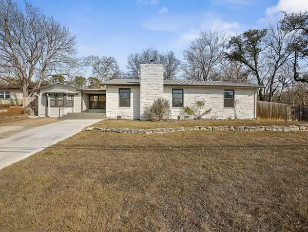 1514 Glen Rd, Kerrville, TX 78028