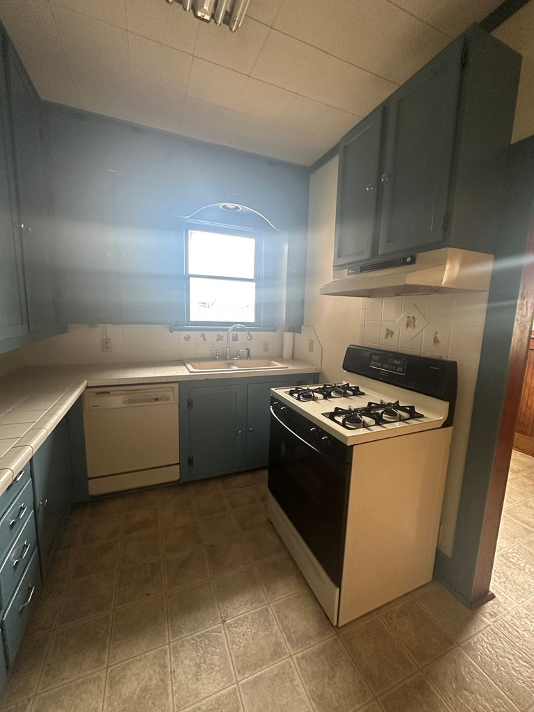 206 E Sandstone, Llano, TX 78643 - Image #3