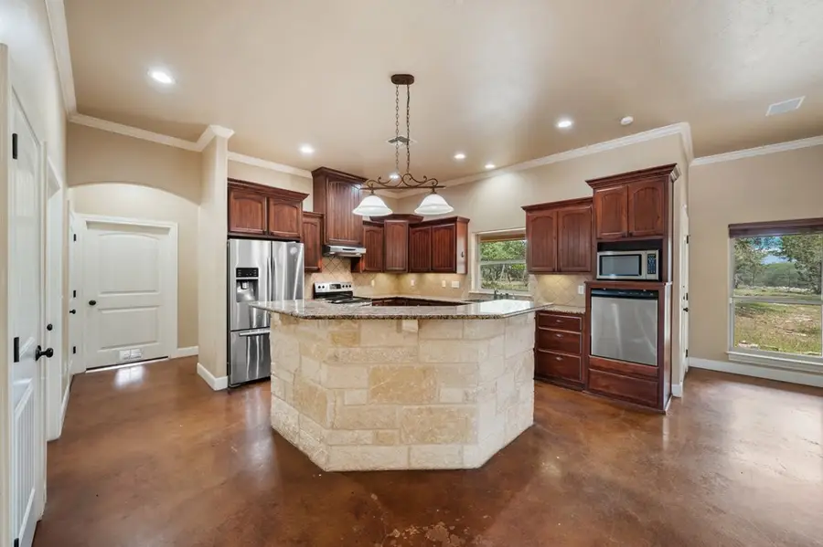 130 Rhum Rd, Kerrville, TX 78028 - Image #3