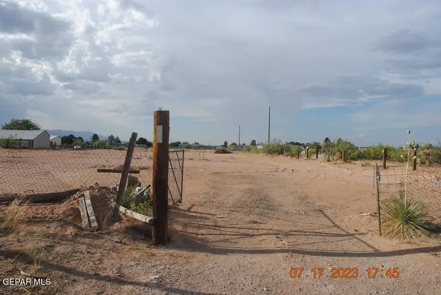 524 Old Sequoia Road, Chaparral, NM 88081 - Image #2