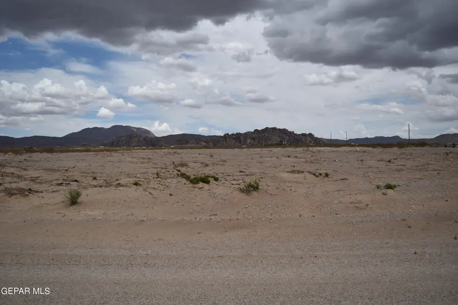 7000 Delia Avenue Avenue, El Paso, TX 79938 - #2