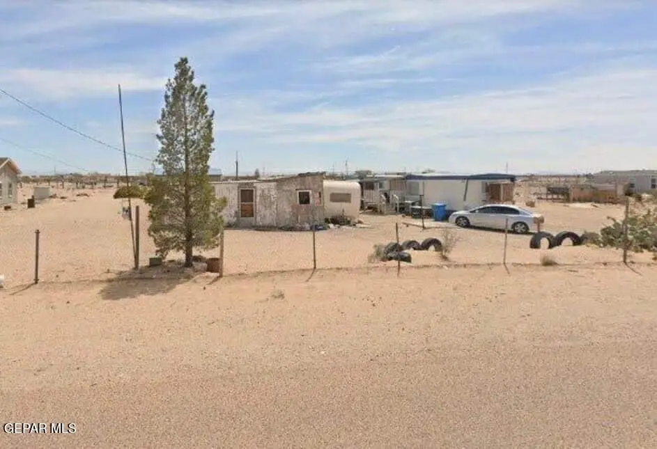 15540 Newkirk Road, El Paso, TX 79928 - Image #1