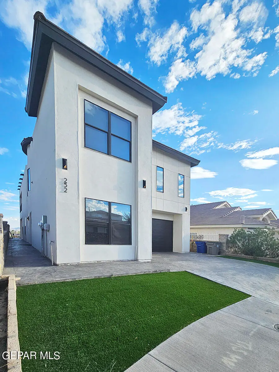 252 Hidden Crest Cir Circle, El Paso, TX 79912 - Image #3
