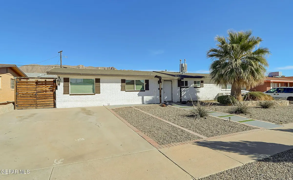 6040 Cabrillo Drive, El Paso, TX 79912 - Image #1